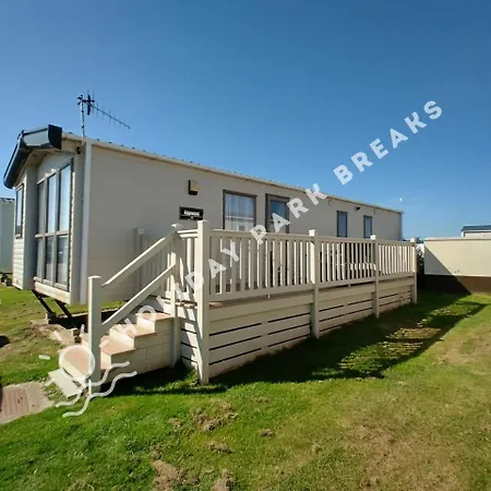 Haywood - 3 Bed Pet Friendly Holiday Home At Seal Bay Selsey Exterior photo